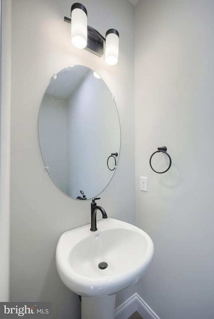122 Alexandria Drive photo 18