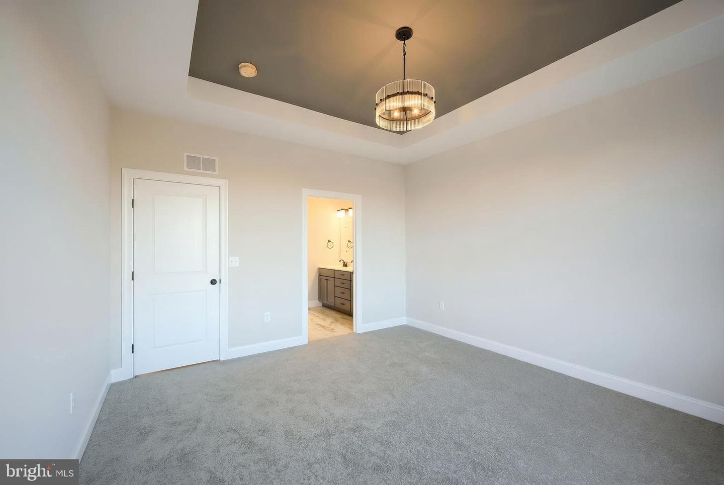 122 Alexandria Drive photo 21