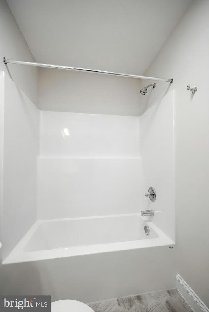 122 Alexandria Drive photo 31