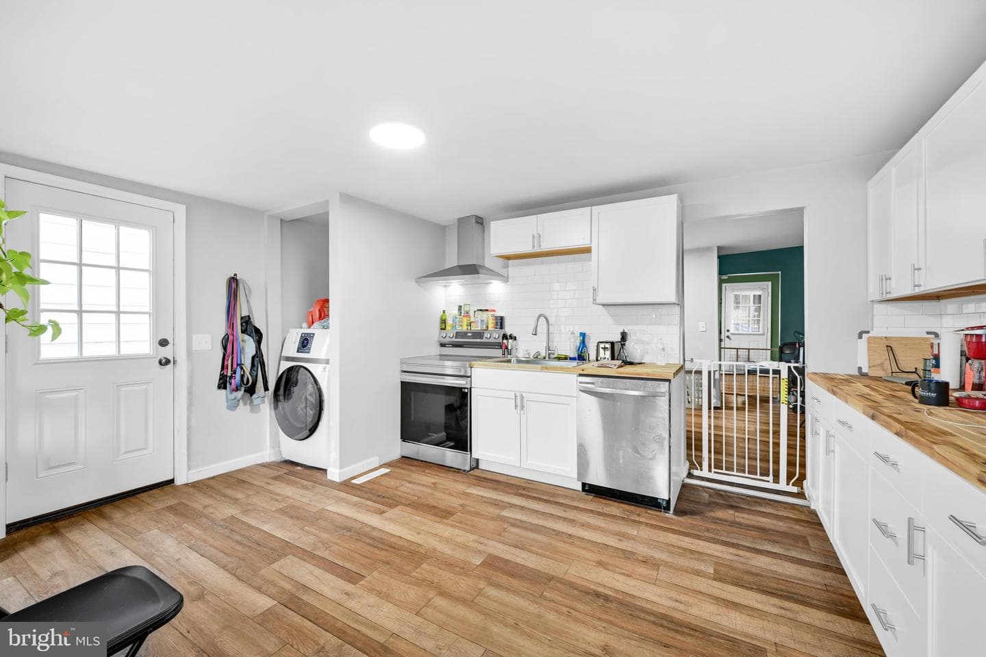 1605 Center Street photo 11
