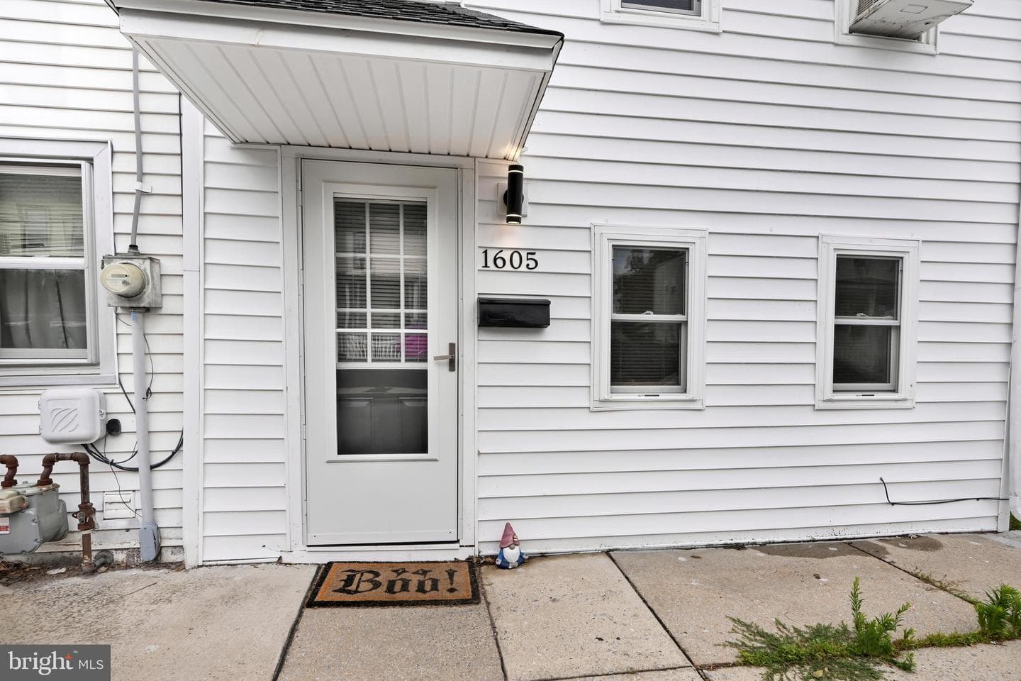 1605 Center Street photo 5
