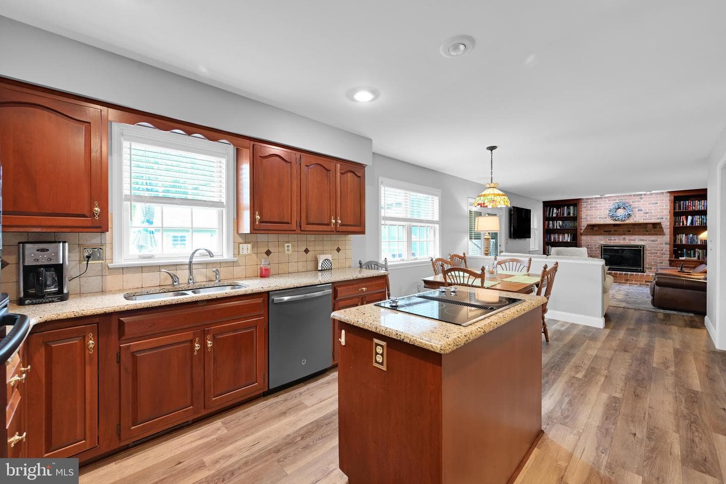 253 Troon Way L-0063 photo 16