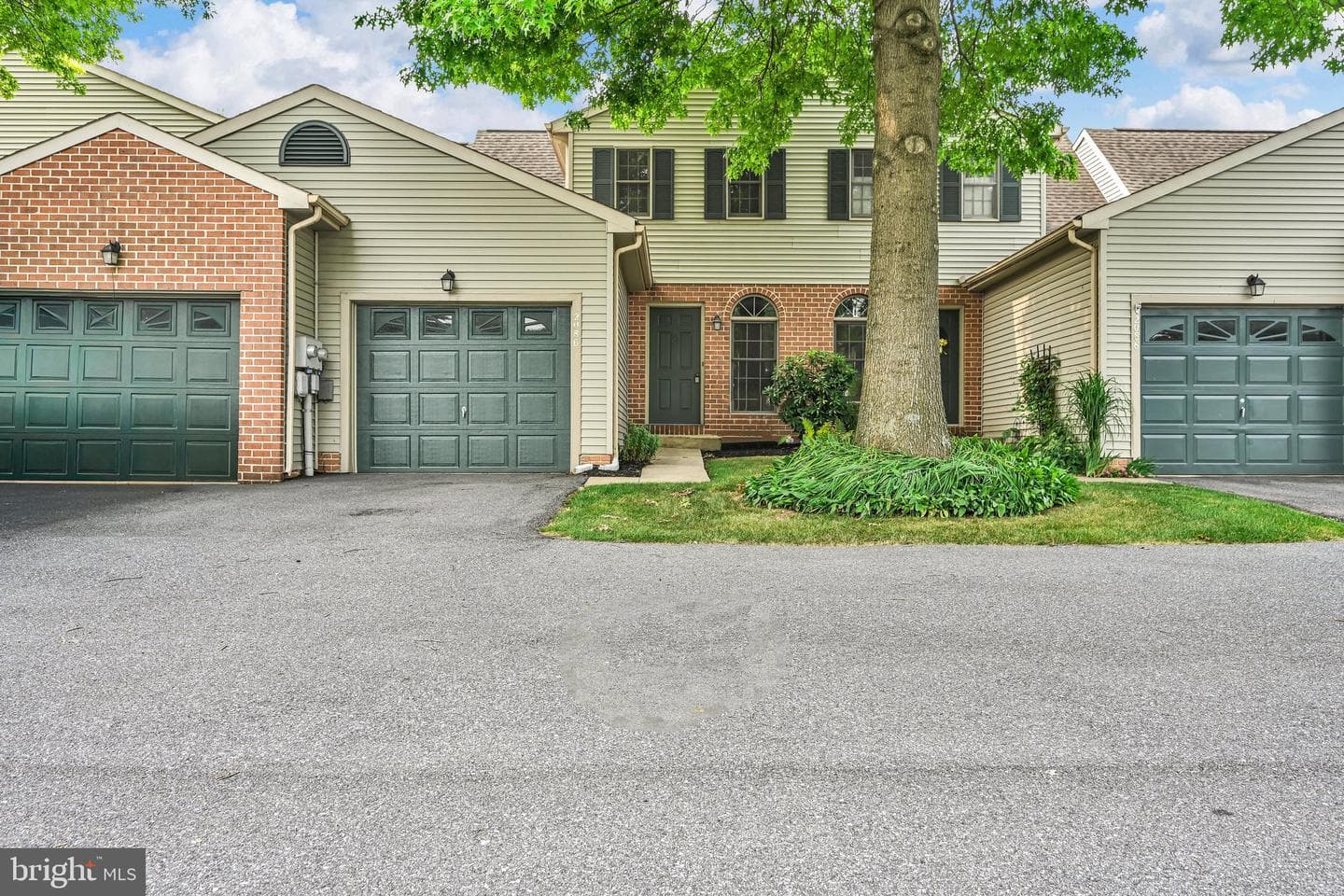 2086 Walnut St photo 28