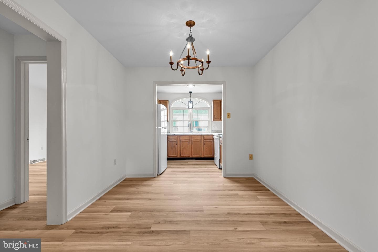 2086 Walnut St photo 5