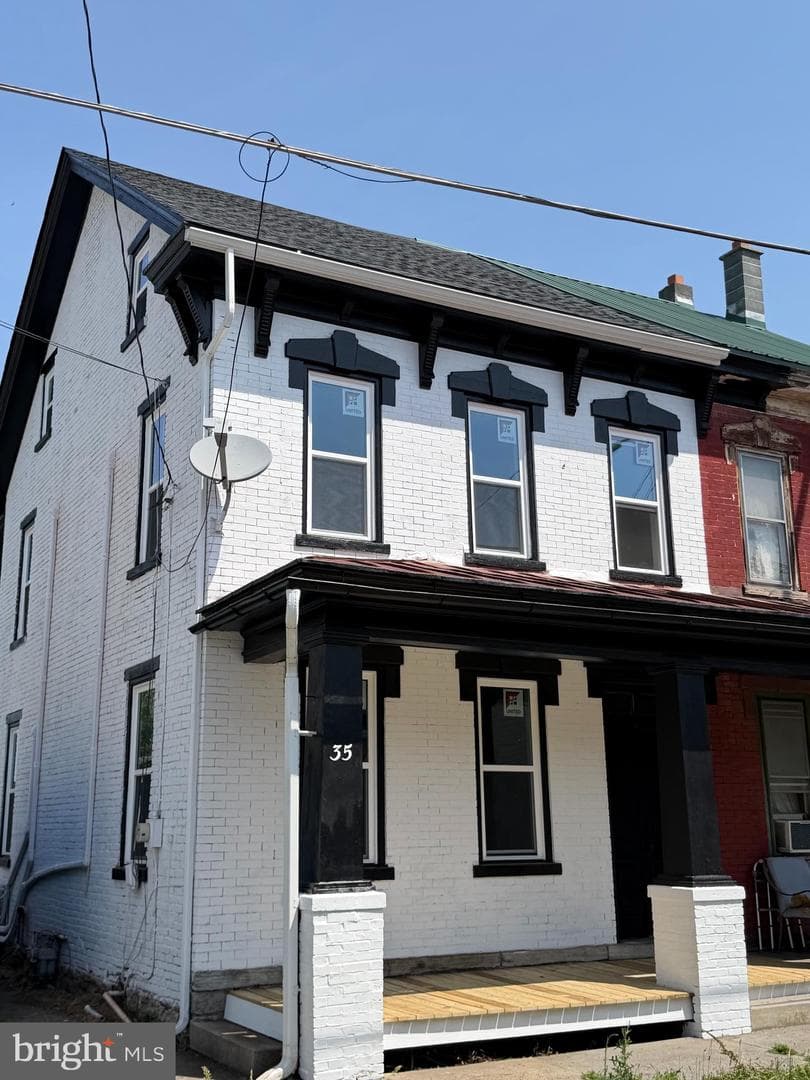35 W Main Street, Newmanstown
