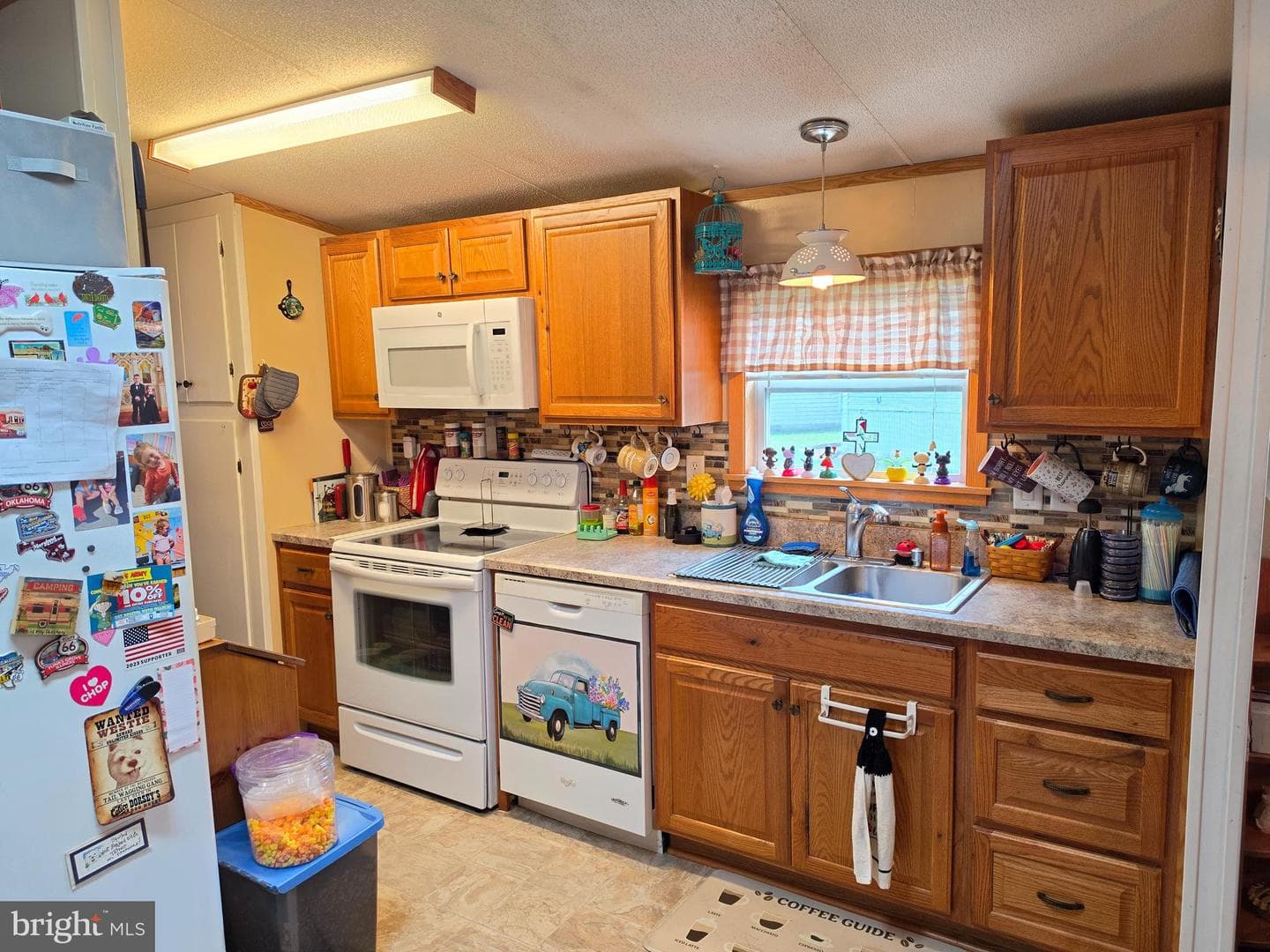 20 Patricia Drive photo 10