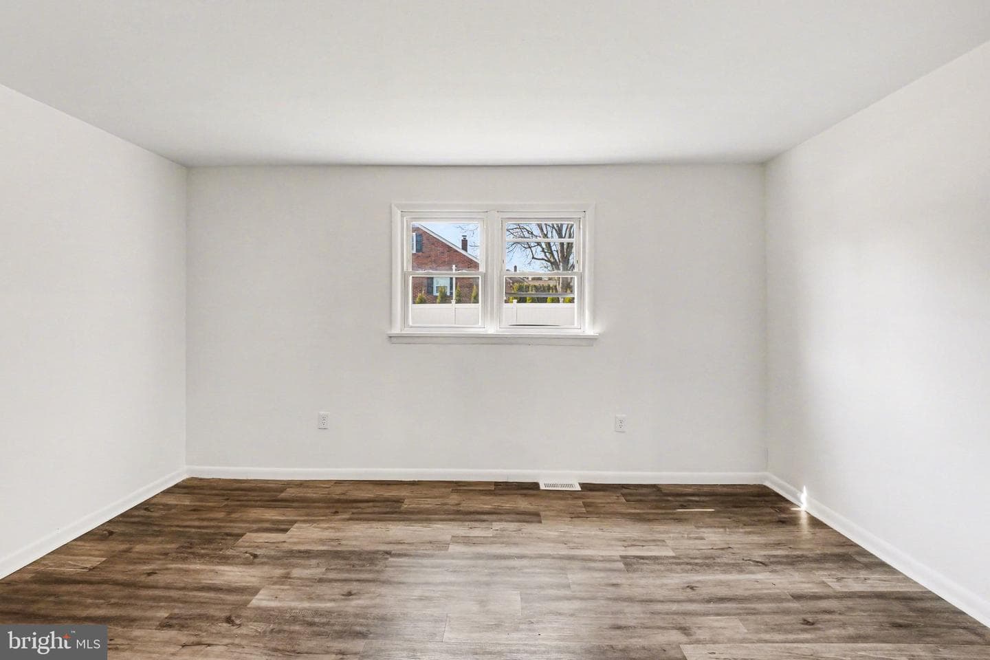 1105 State Drive photo 9