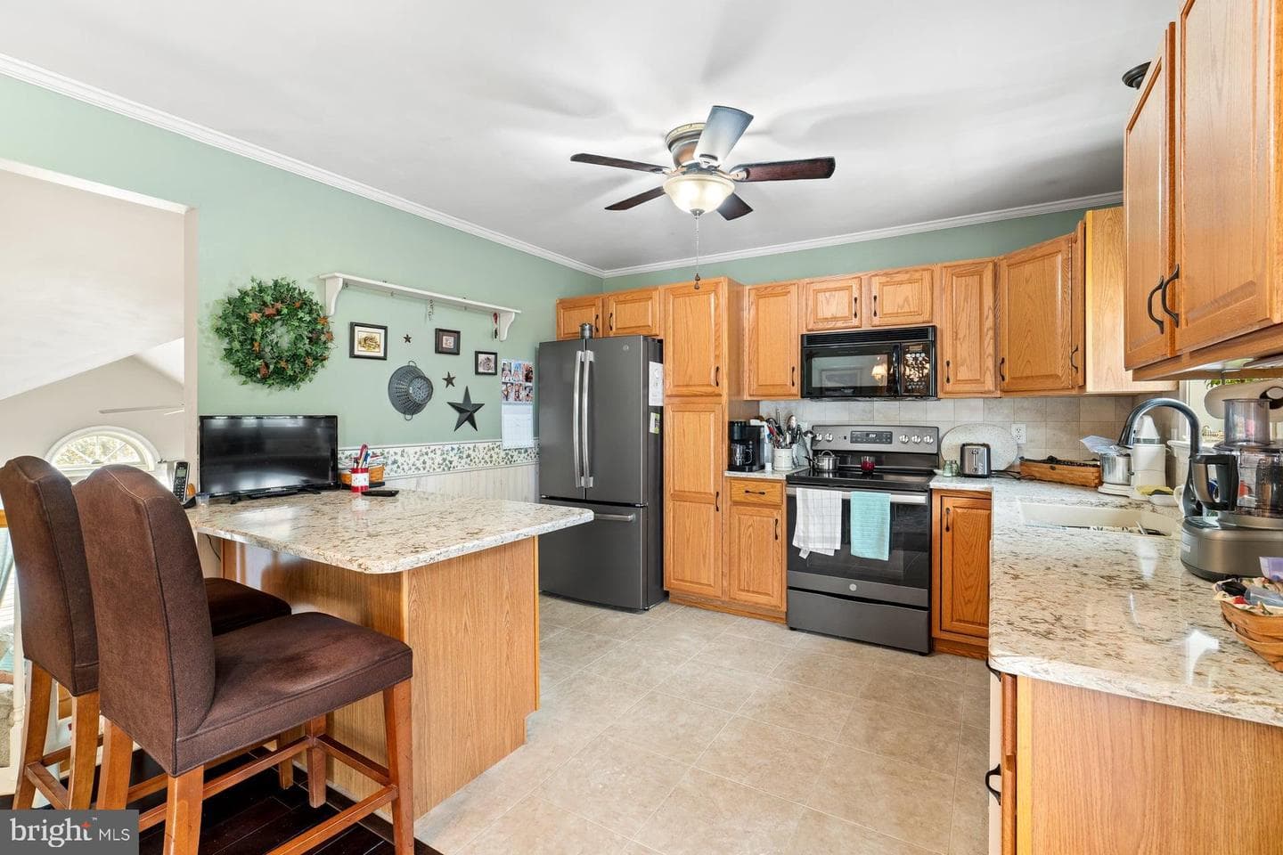 1431 E Maple Street photo 11
