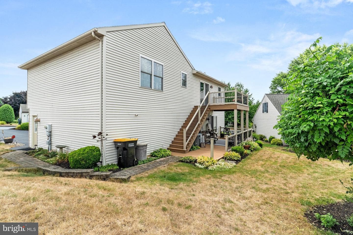 1431 E Maple Street photo 23