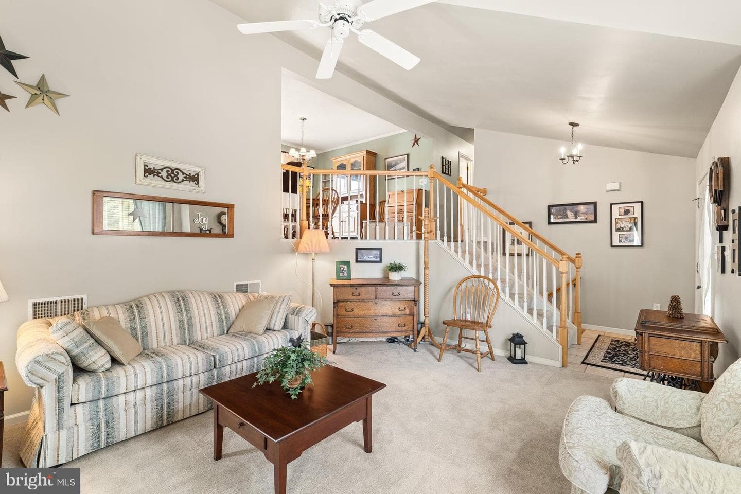 1431 E Maple Street photo 7