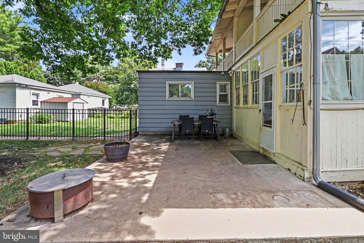 1407 Elm Street photo 26