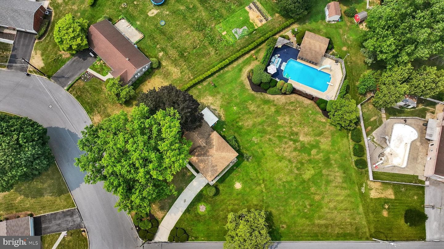33 Jayann Drive photo 29