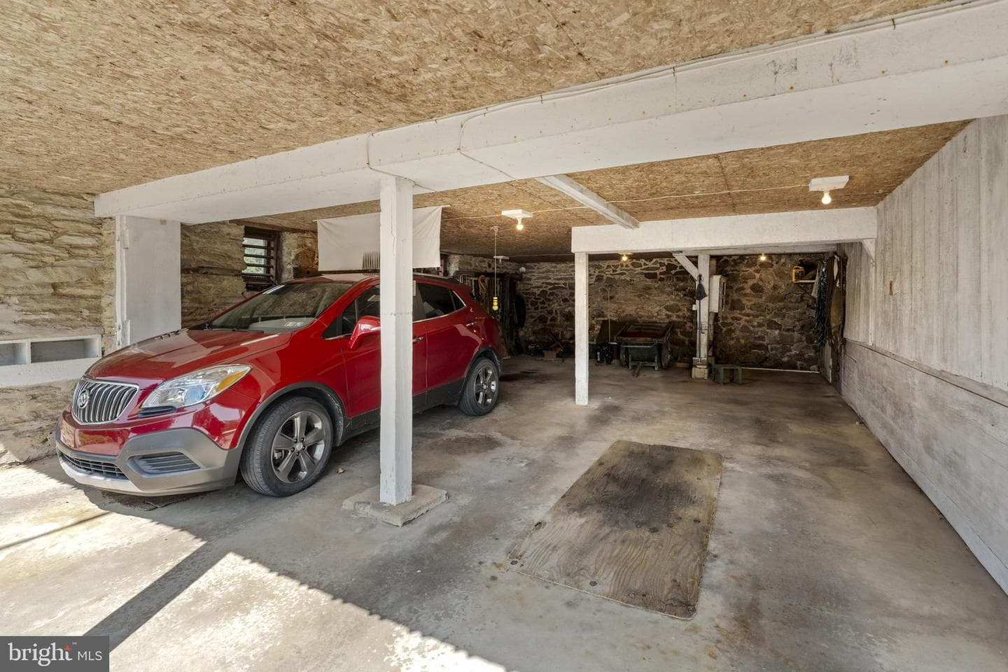 350 Golf Road photo 73