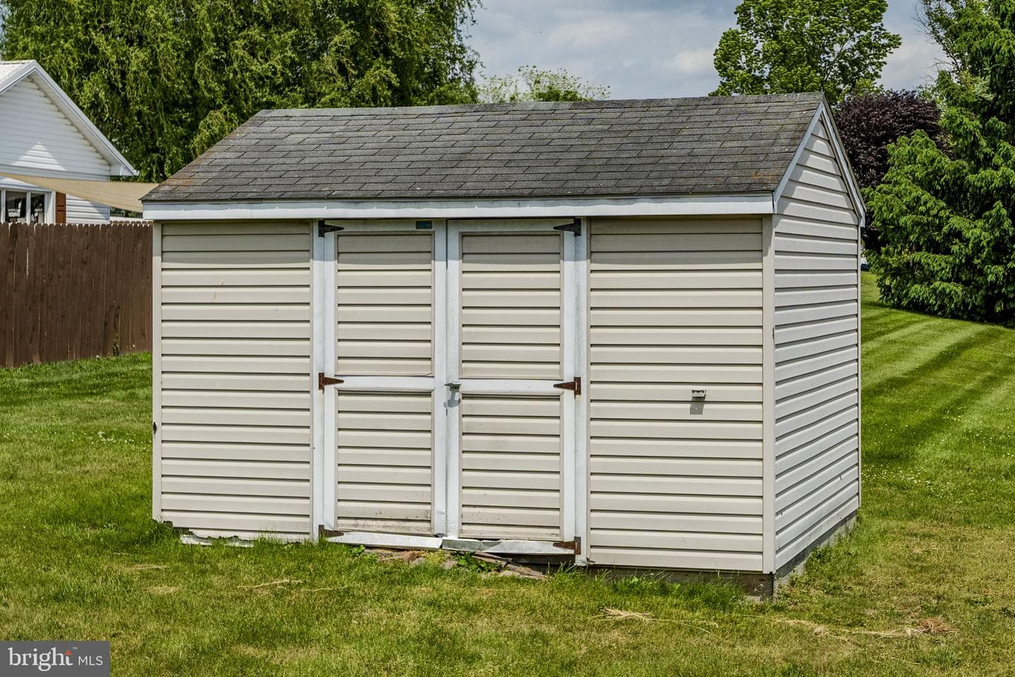 221 W Hamilton Avenue photo 10