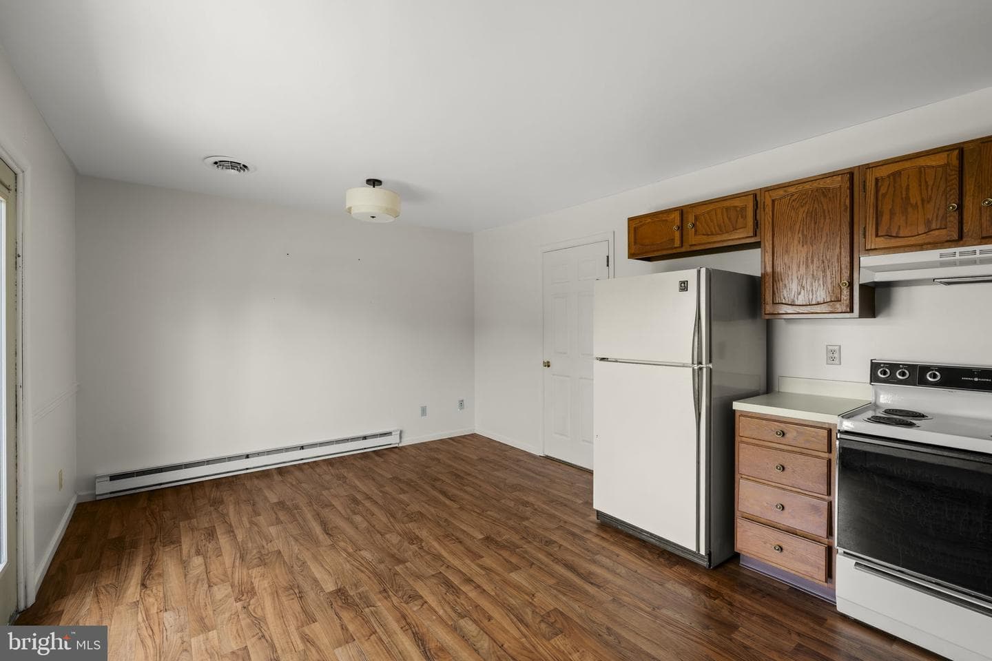 221 W Hamilton Avenue photo 18