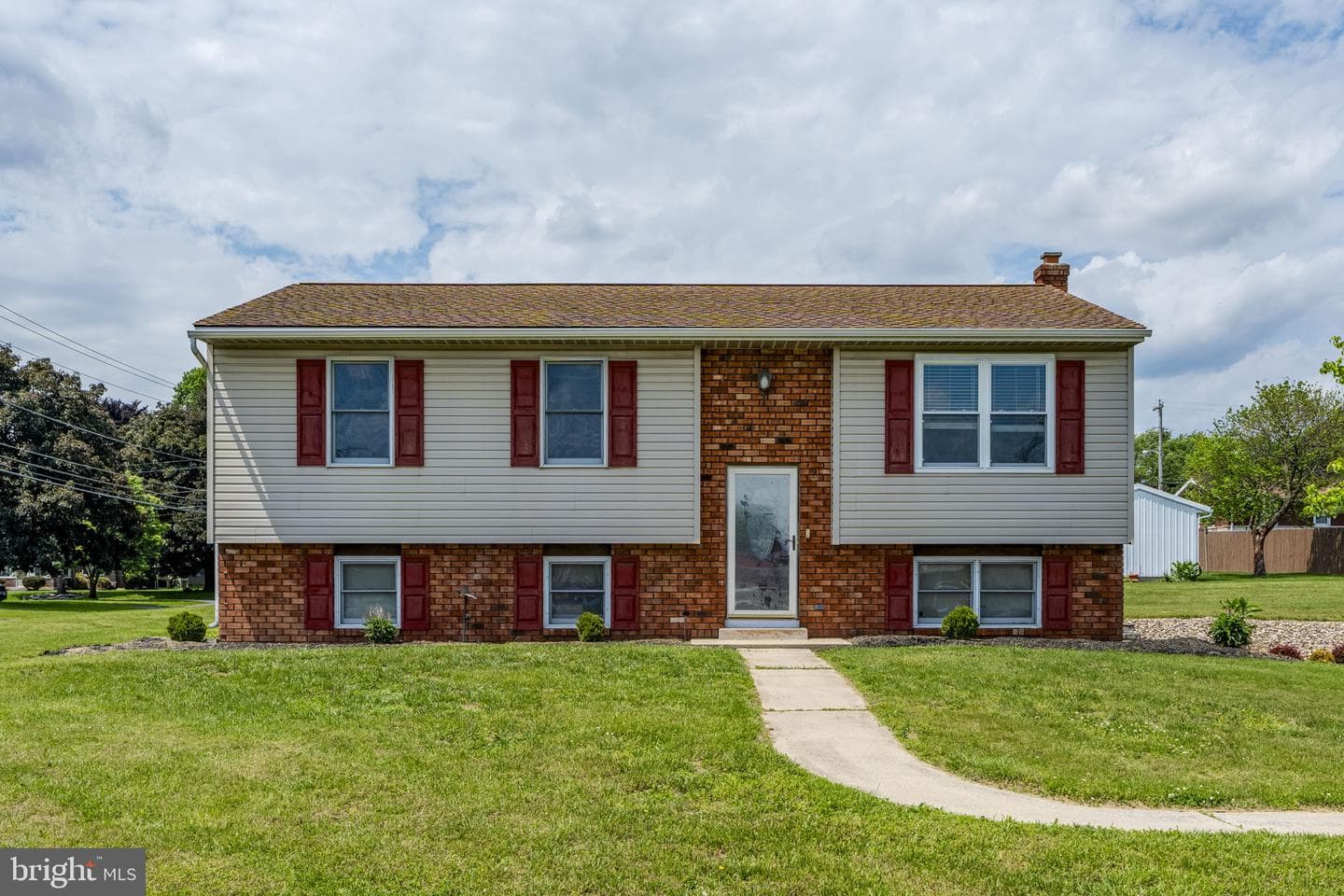 221 W Hamilton Avenue, Myerstown