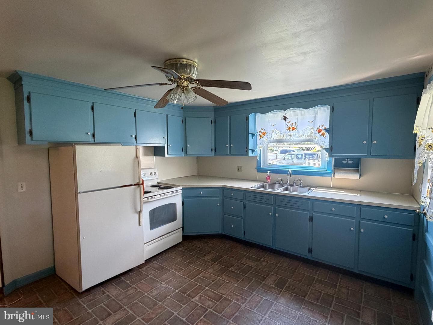 204 S Sheridan Road photo 10