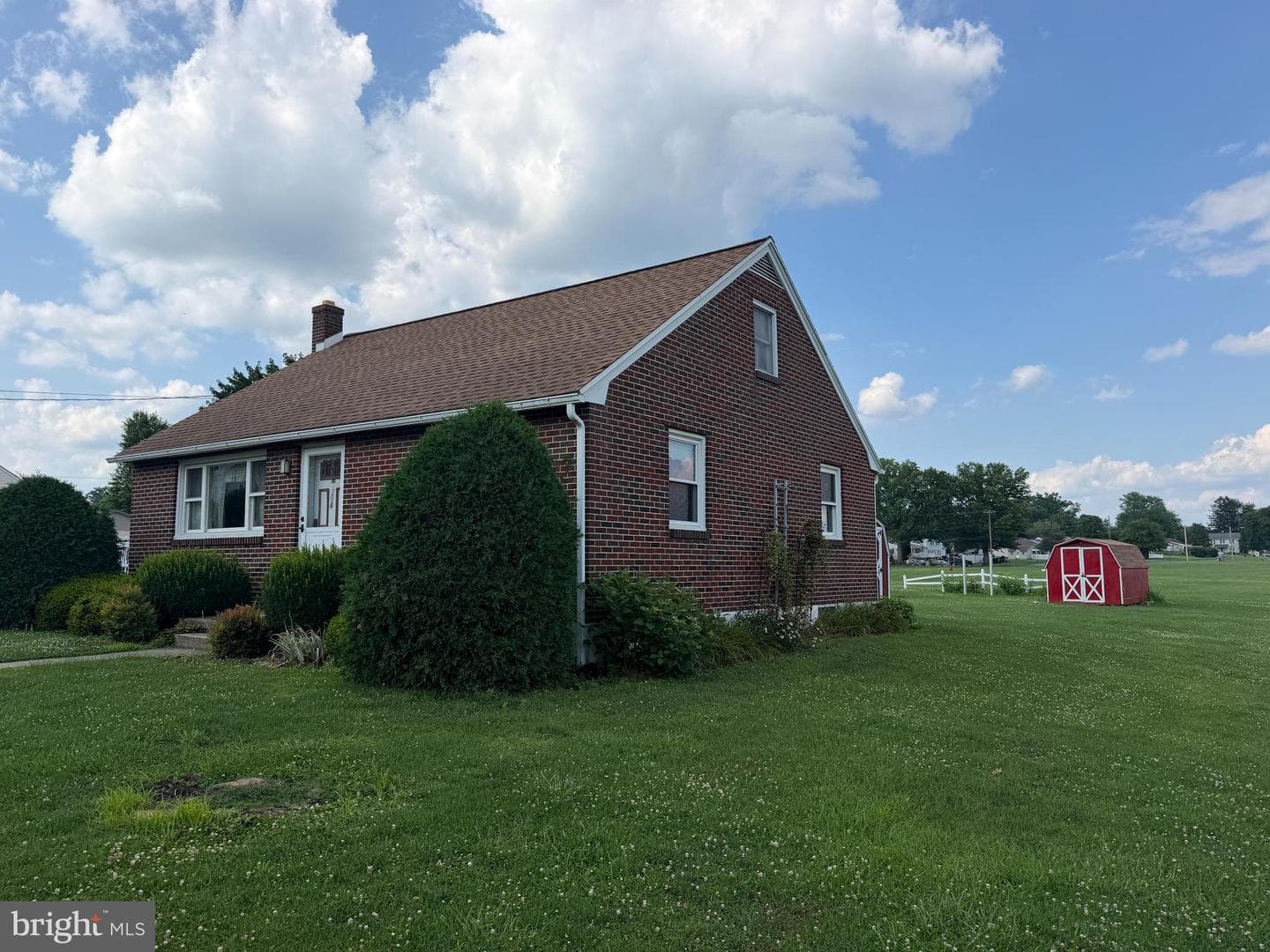 204 S Sheridan Road photo 3