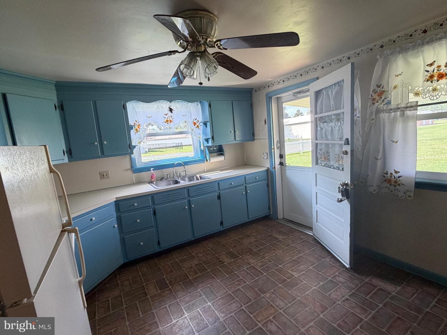 204 S Sheridan Road photo 7