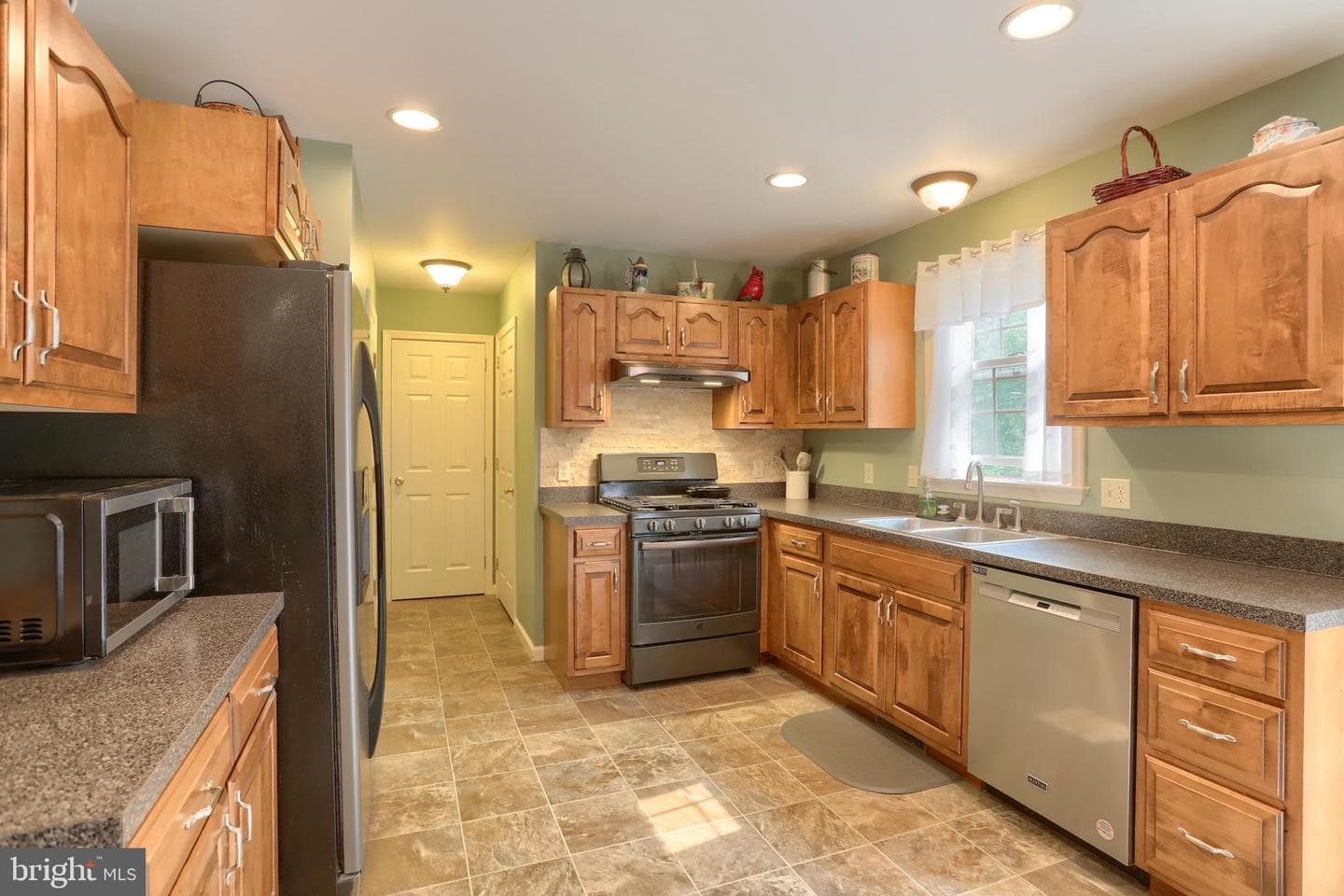 4 Mayfly Court photo 13