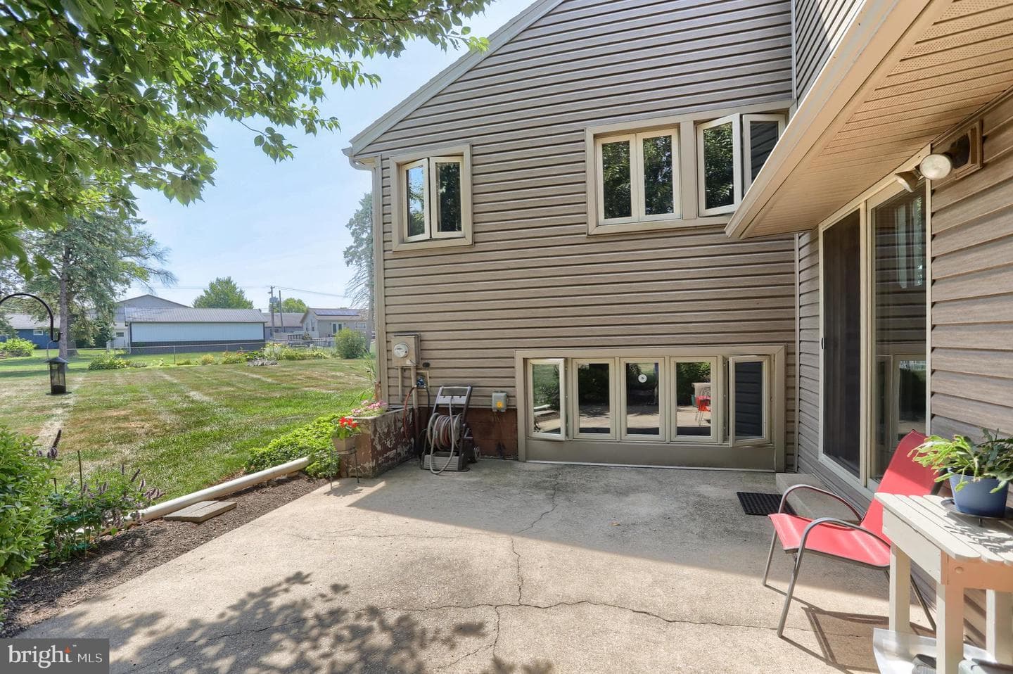 204 Oak Street photo 37