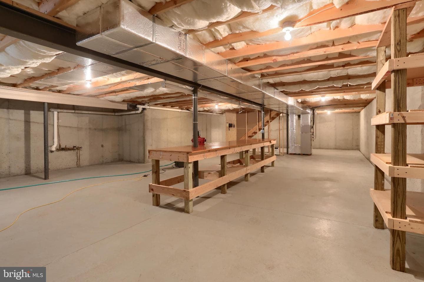 202 Village Dr photo 26