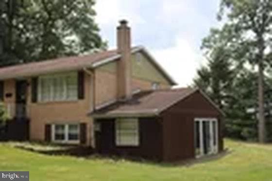 1813 Martin Drive photo 3