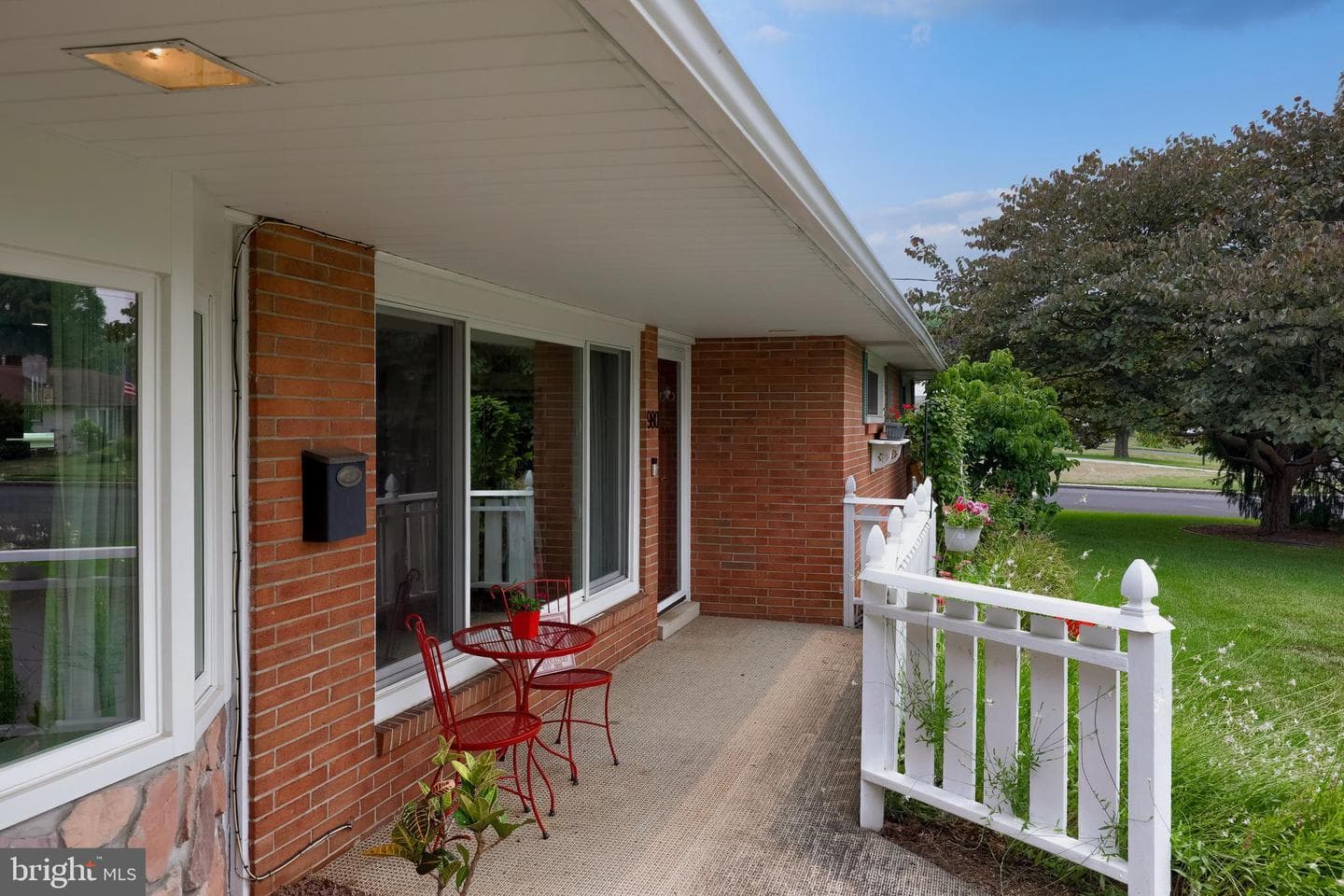 980 S Green Street photo 32