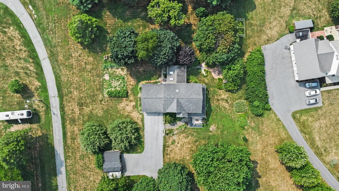 581 Hostetter Ln L-0002 photo 34
