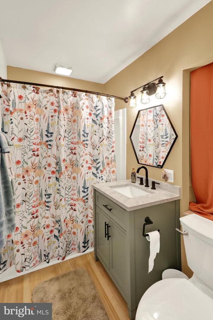 107 N Franklin Street photo 16