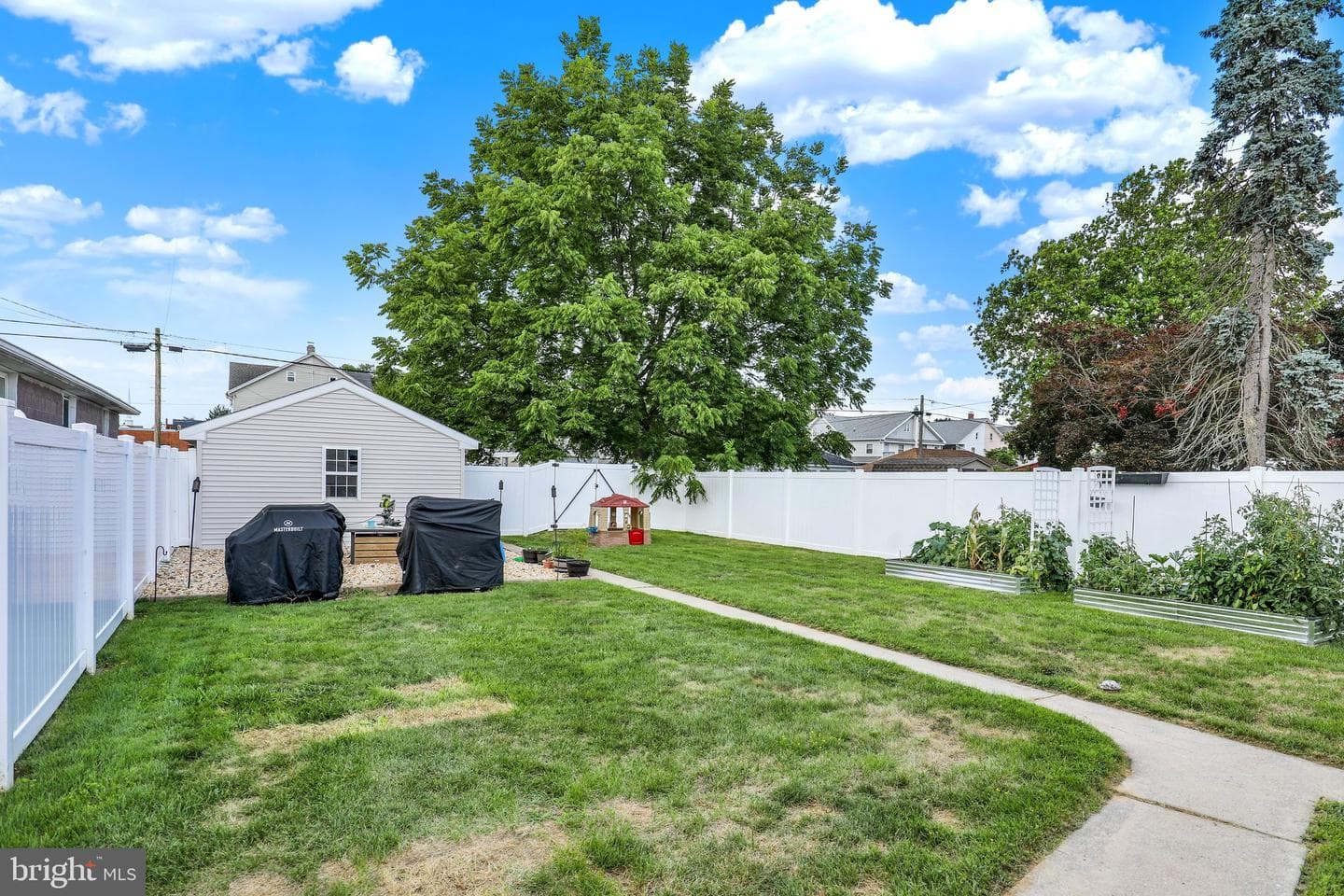 107 N Franklin Street photo 25