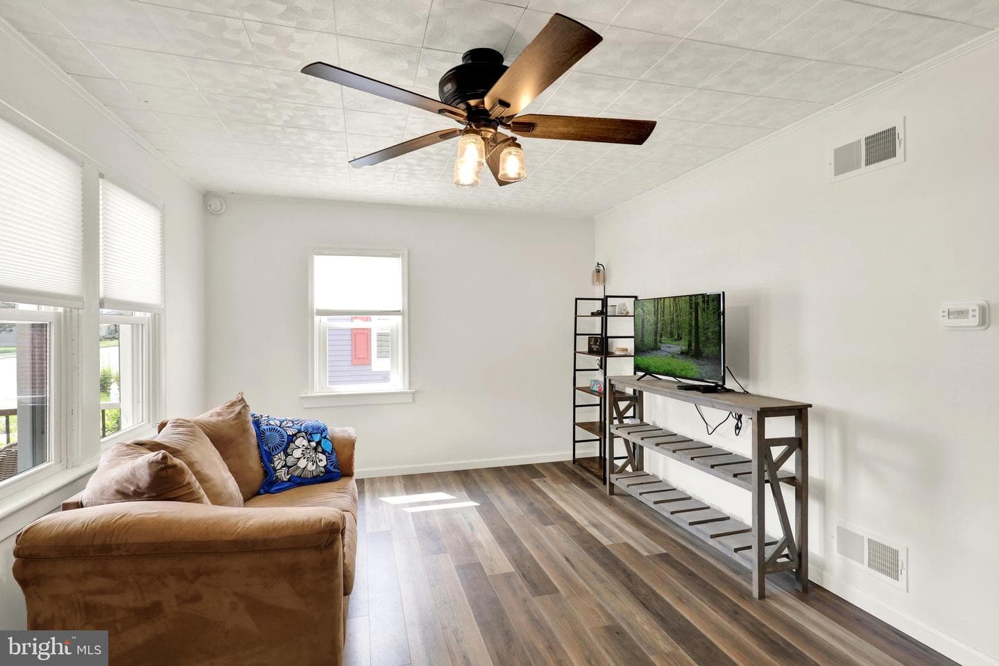 107 N Franklin Street photo 4