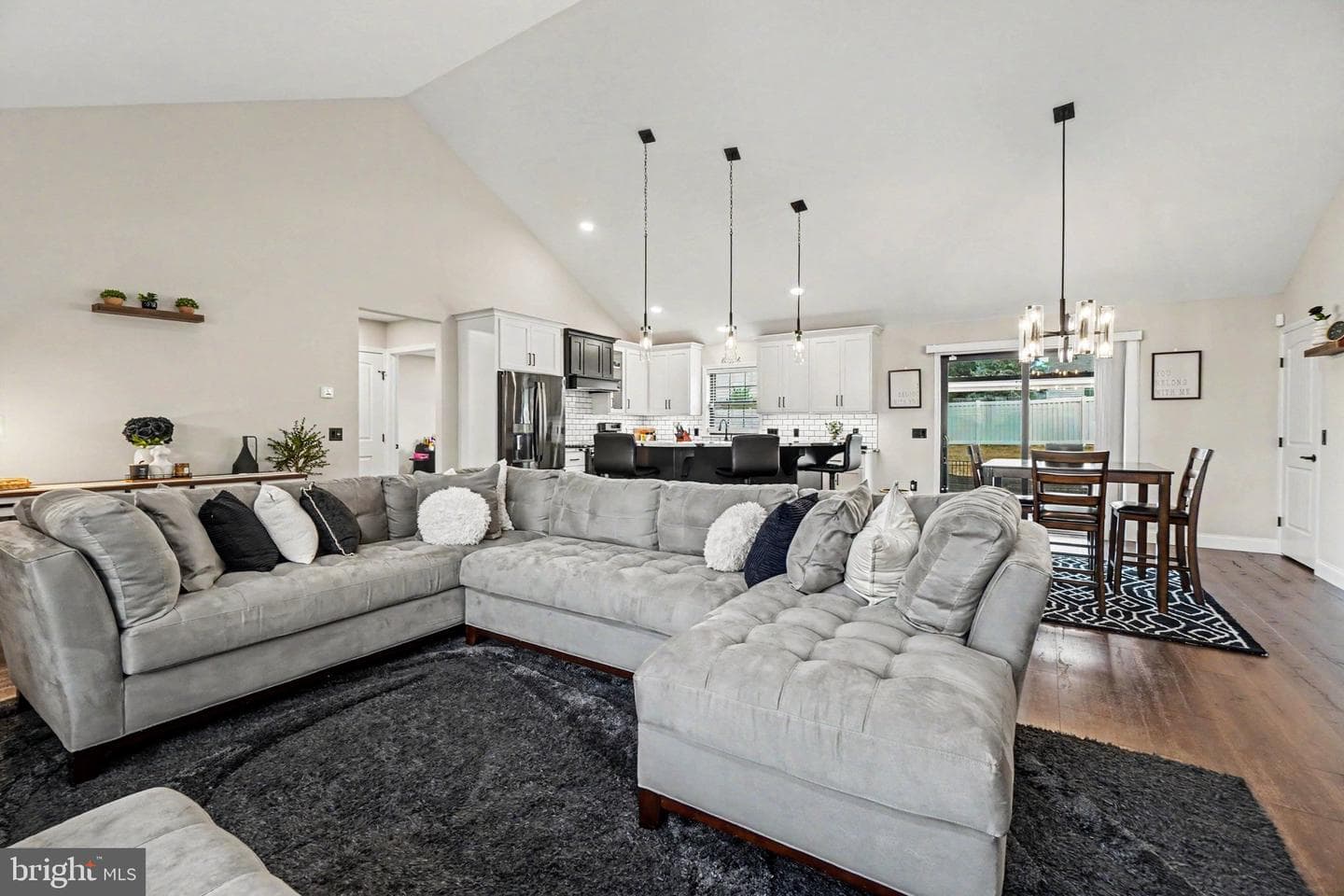 227 Daisy Drive photo 13