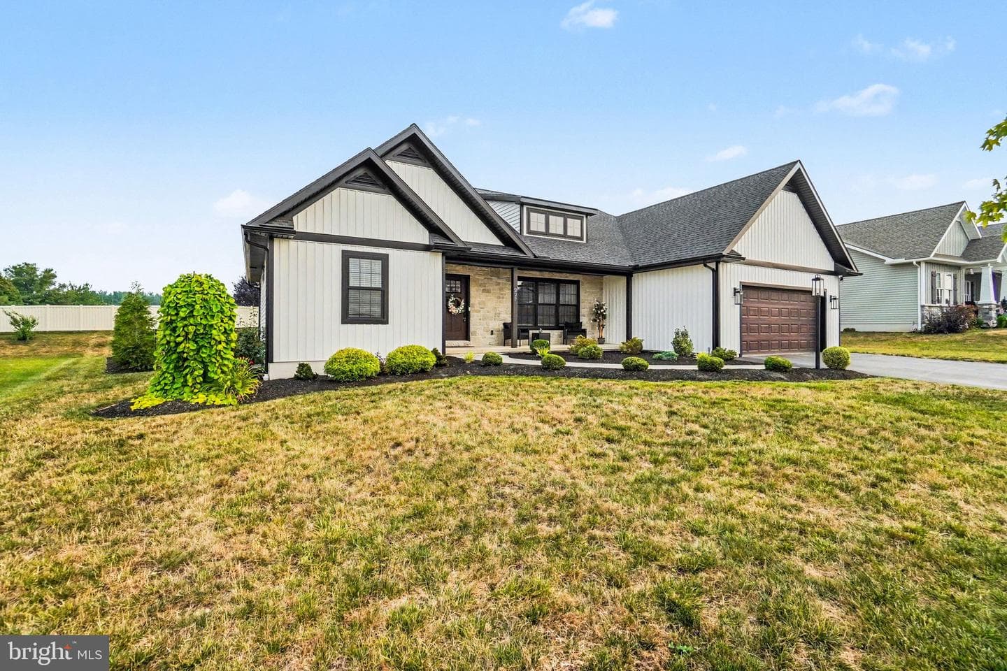 227 Daisy Drive photo 3