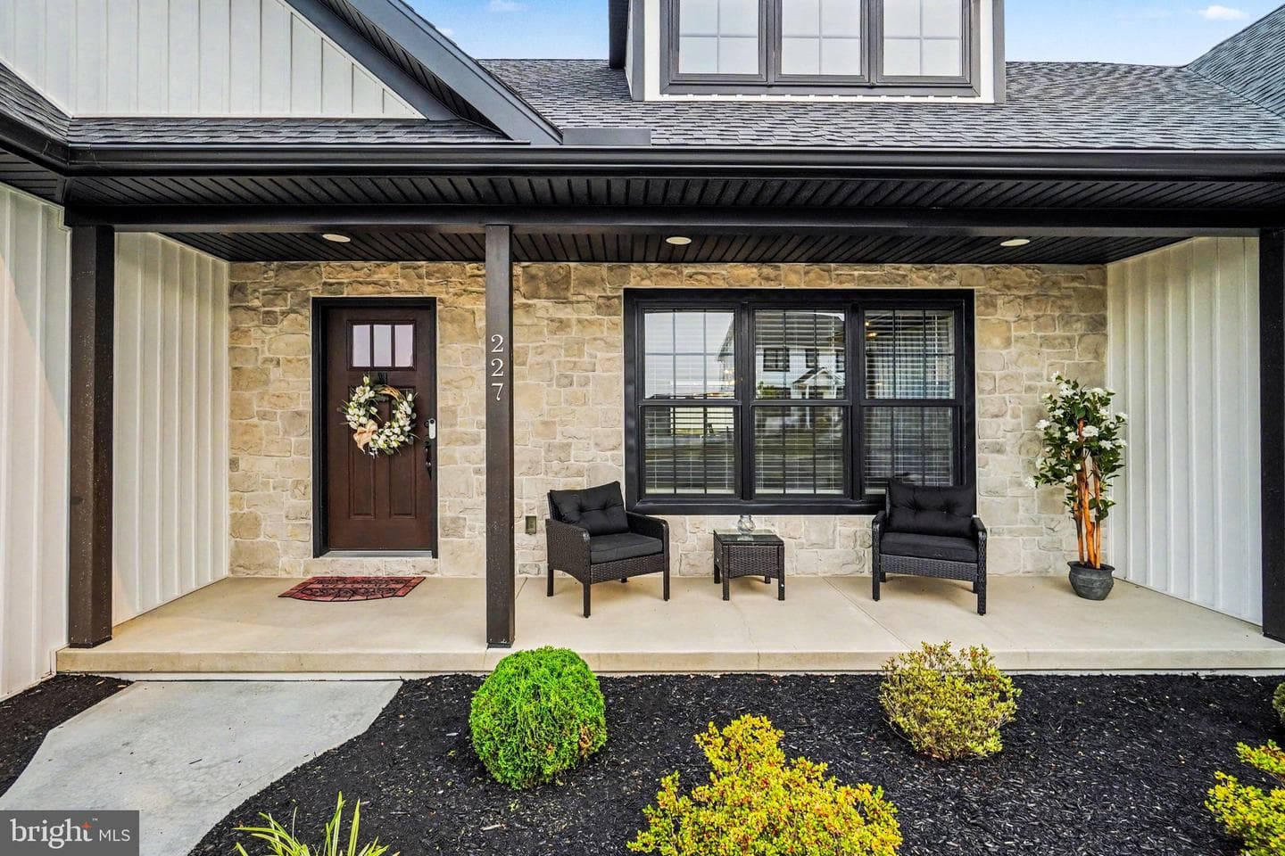 227 Daisy Drive photo 6