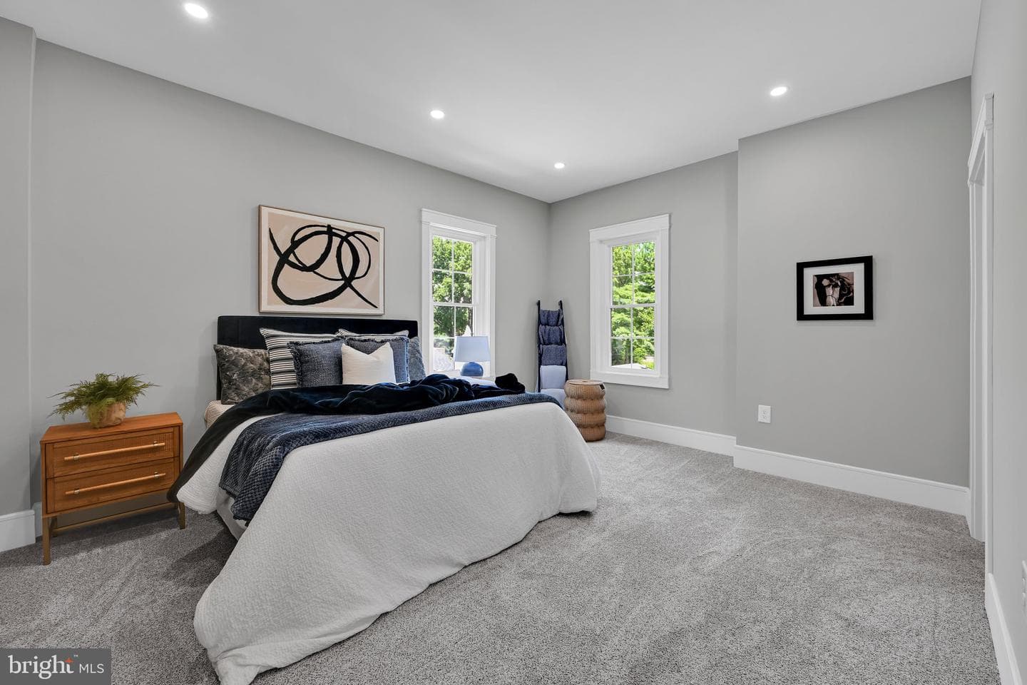 124 N Sheridan Road photo 17