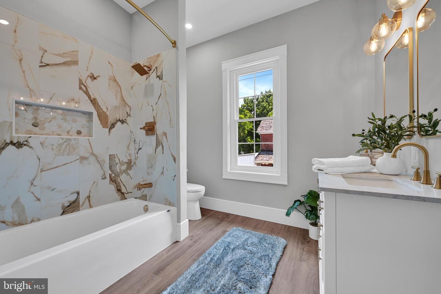124 N Sheridan Road photo 26