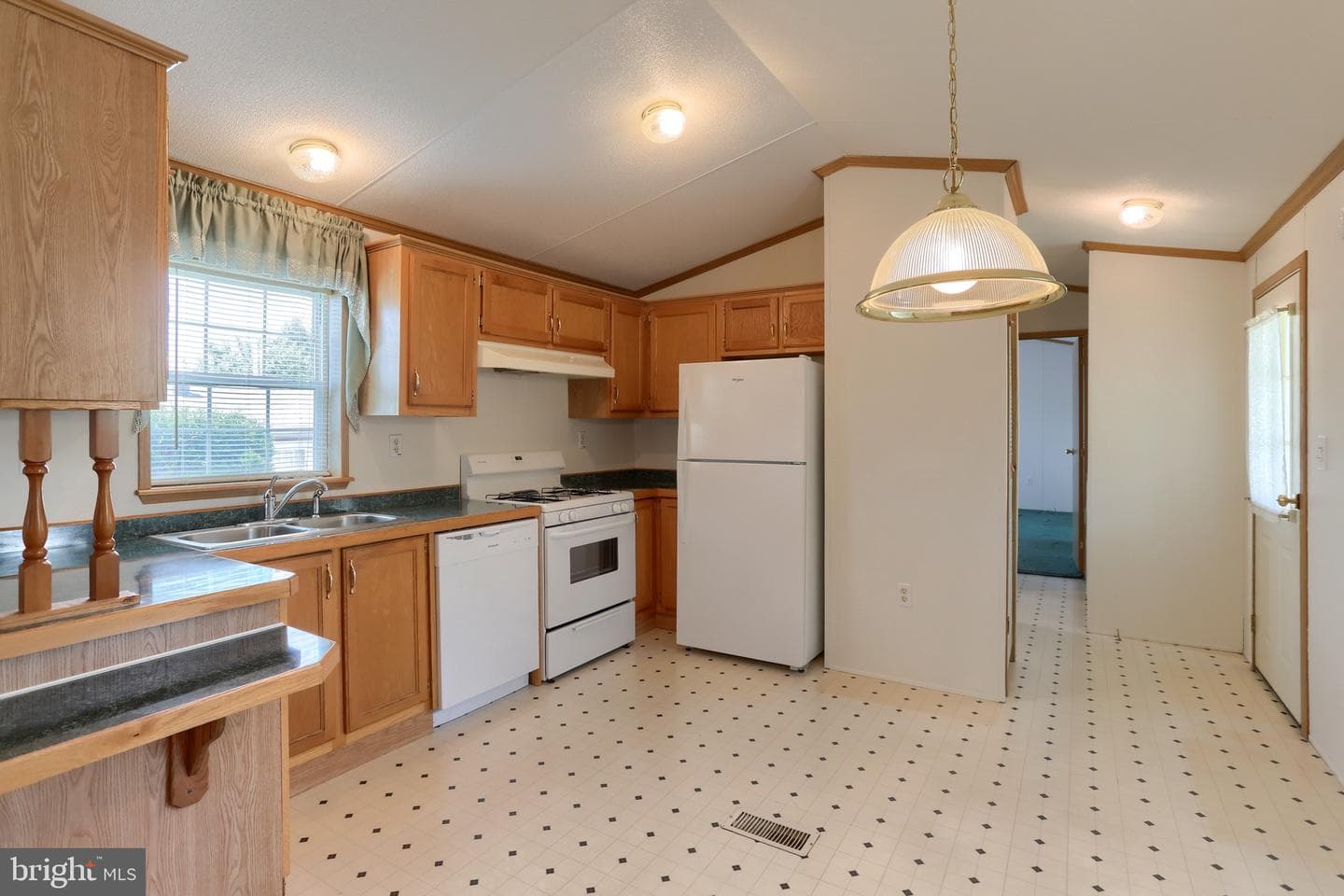 19 Edward Ave Tp-0040 photo 8