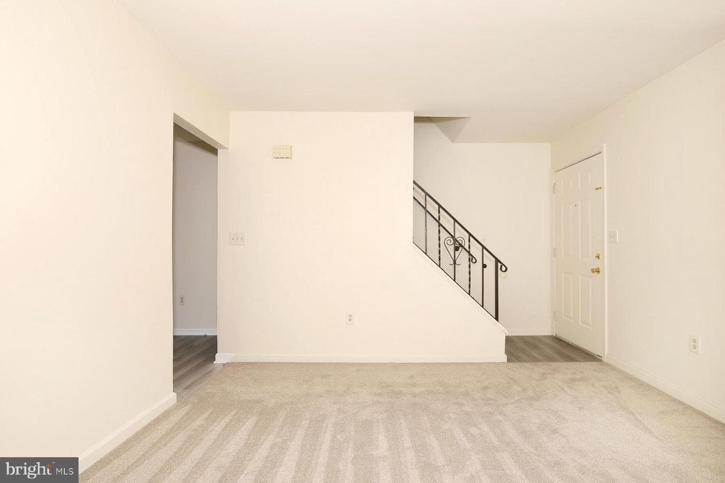 35 Walnut Mill Lane photo 10