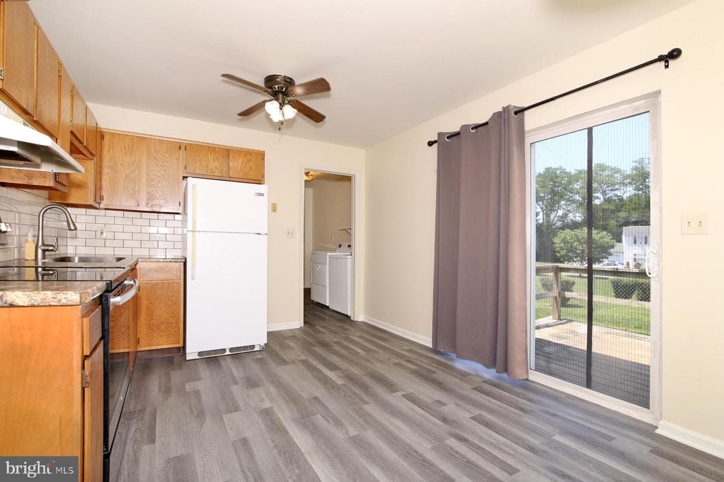 35 Walnut Mill Lane photo 14