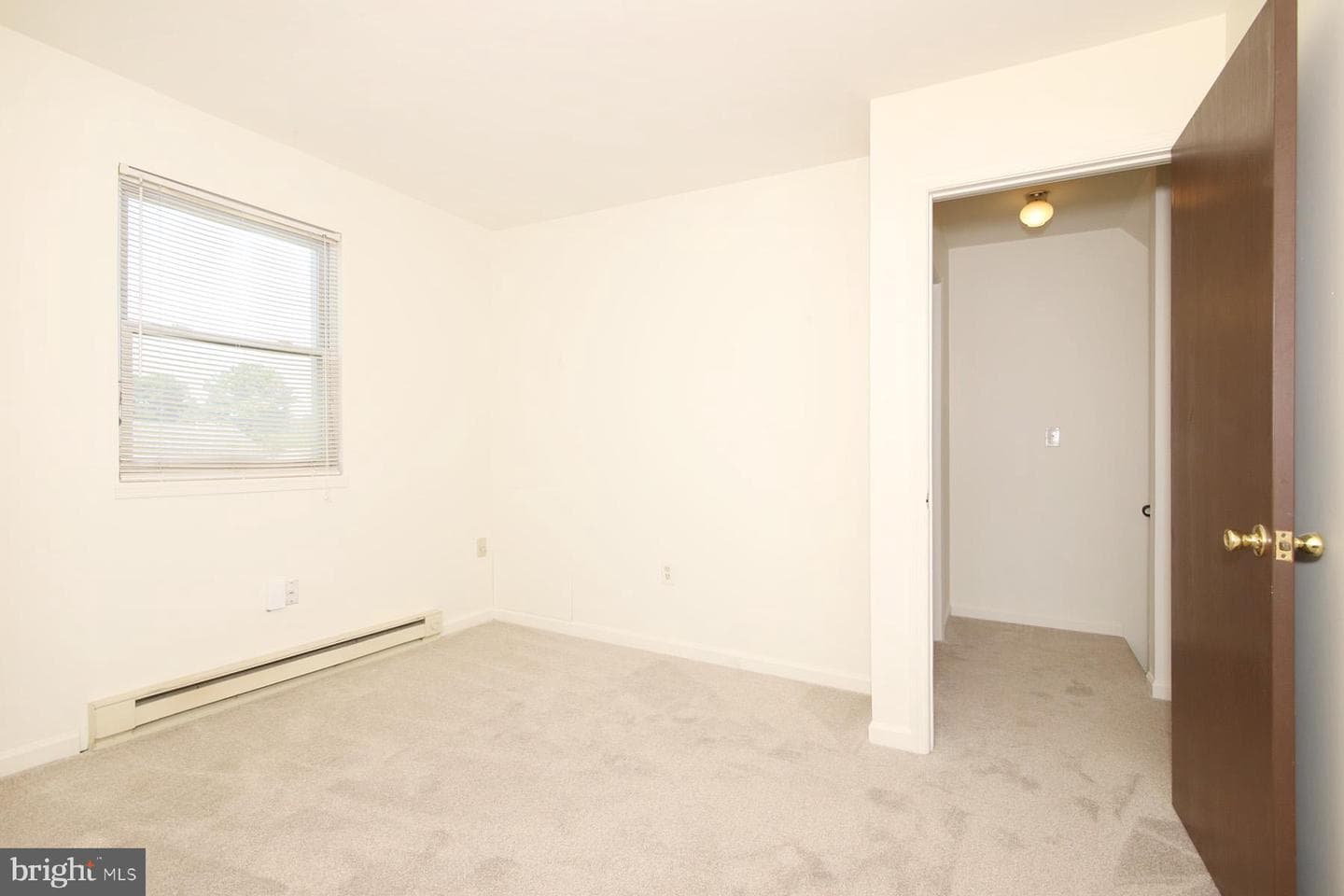 35 Walnut Mill Lane photo 23