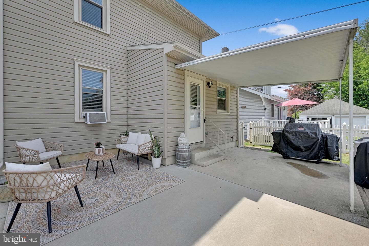 324 S Lincoln Street photo 23