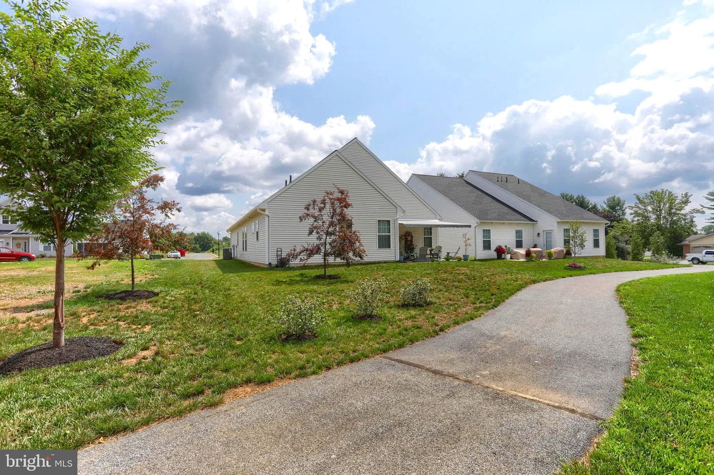 709 Jeffsu Lane photo 35