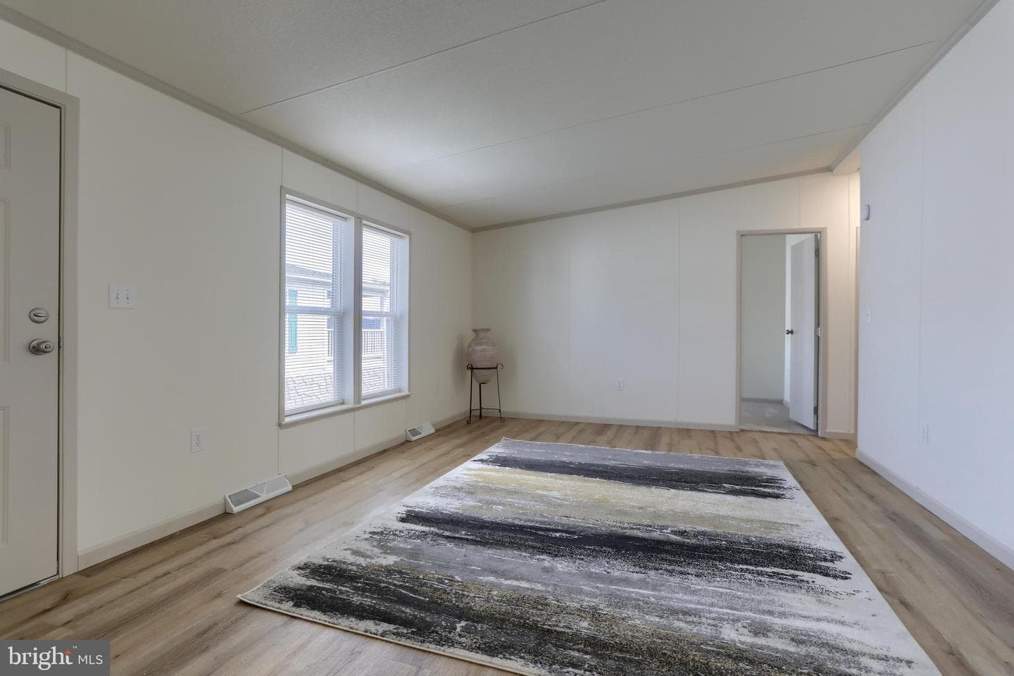 154 W Spruce Street photo 16