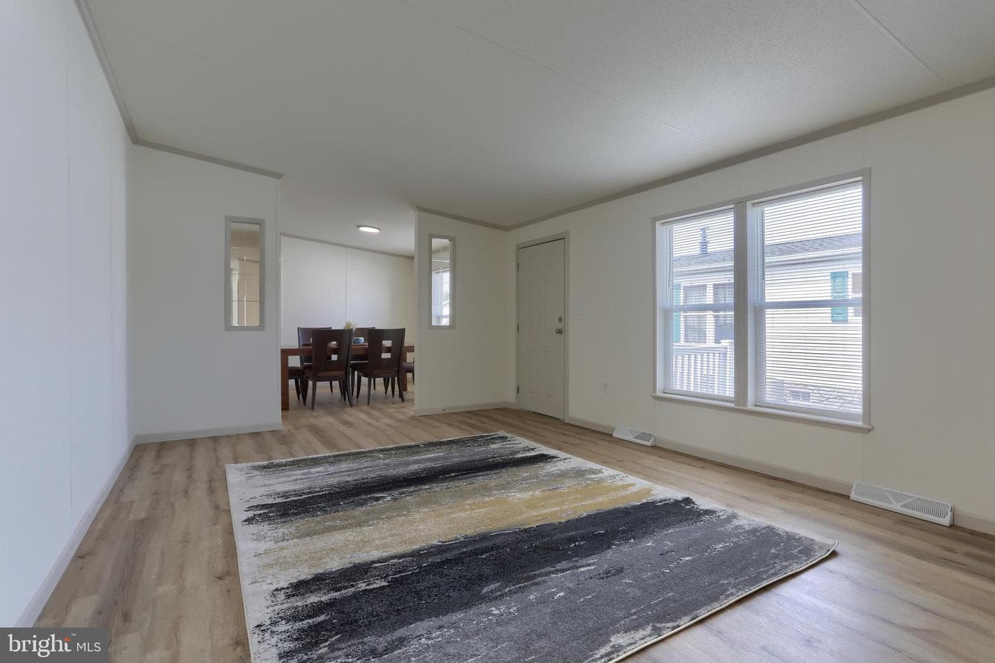 154 W Spruce Street photo 17