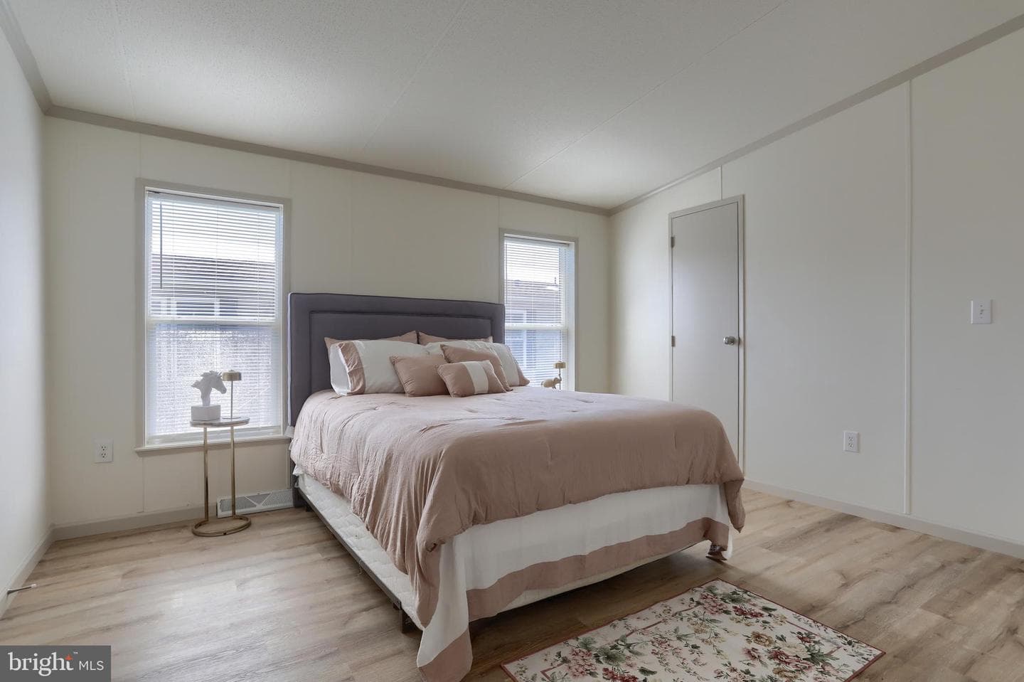 154 W Spruce Street photo 19