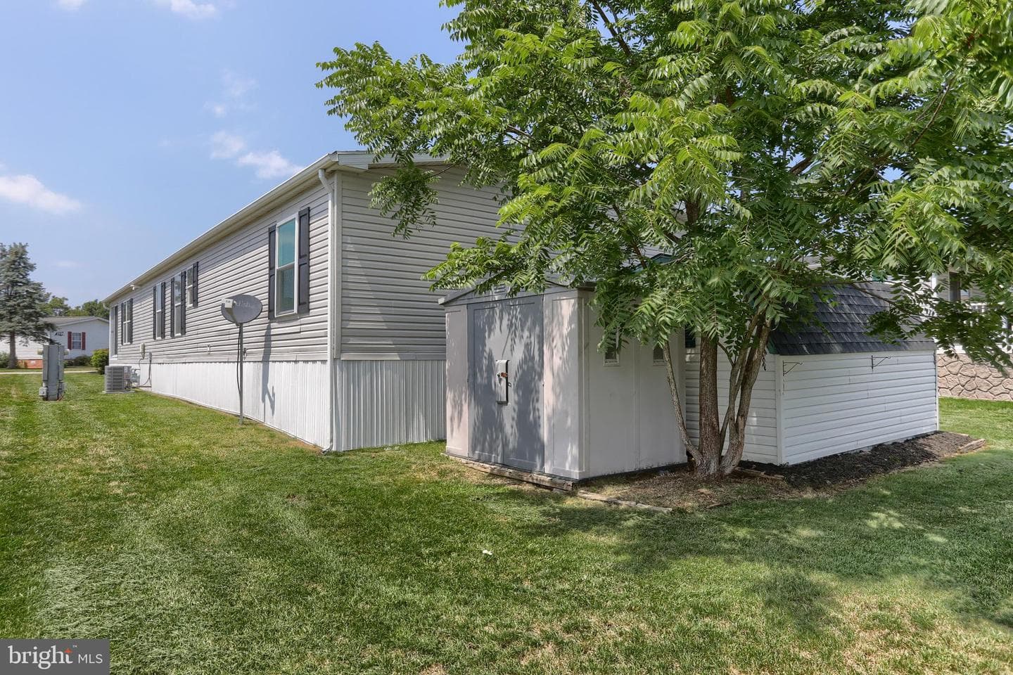 154 W Spruce Street photo 33