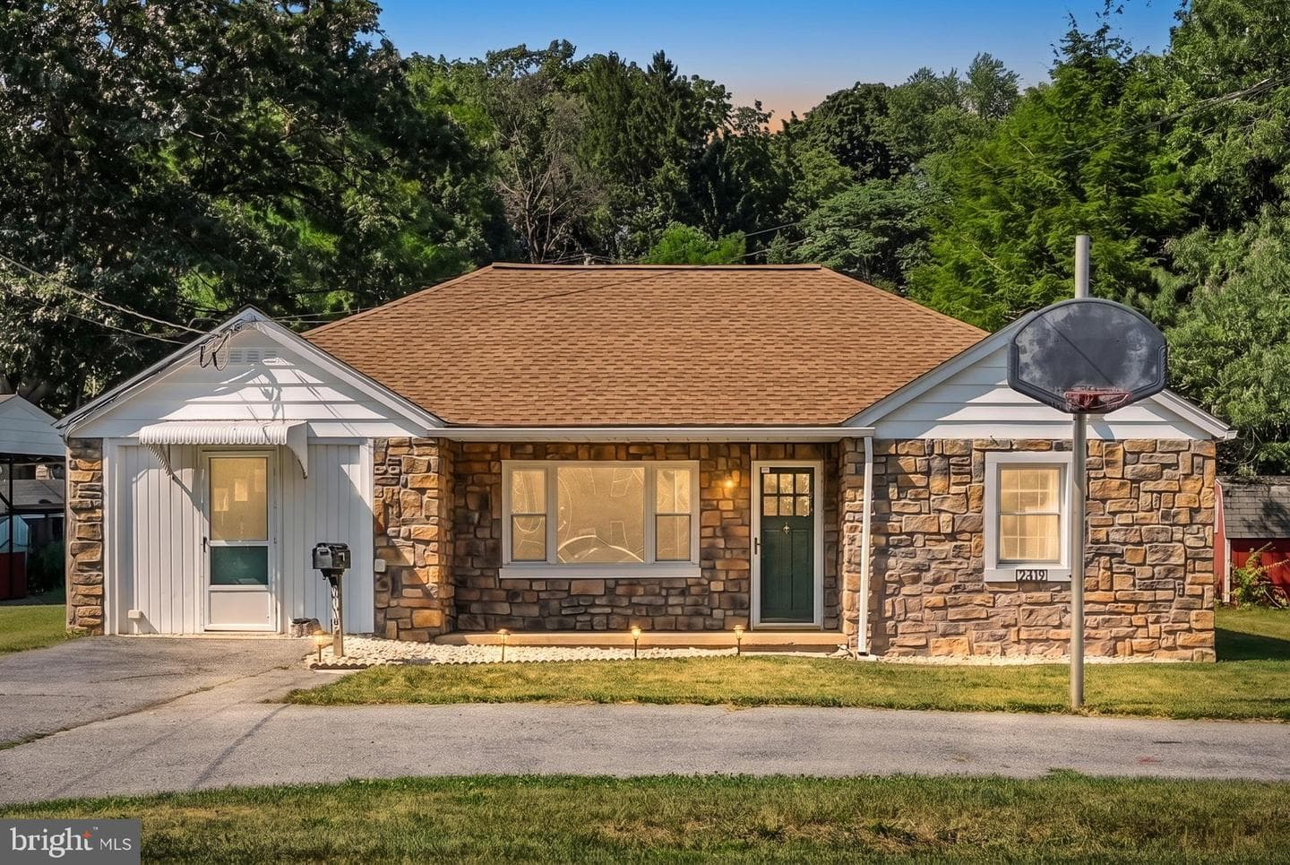 2419 Guilford Street, Lebanon