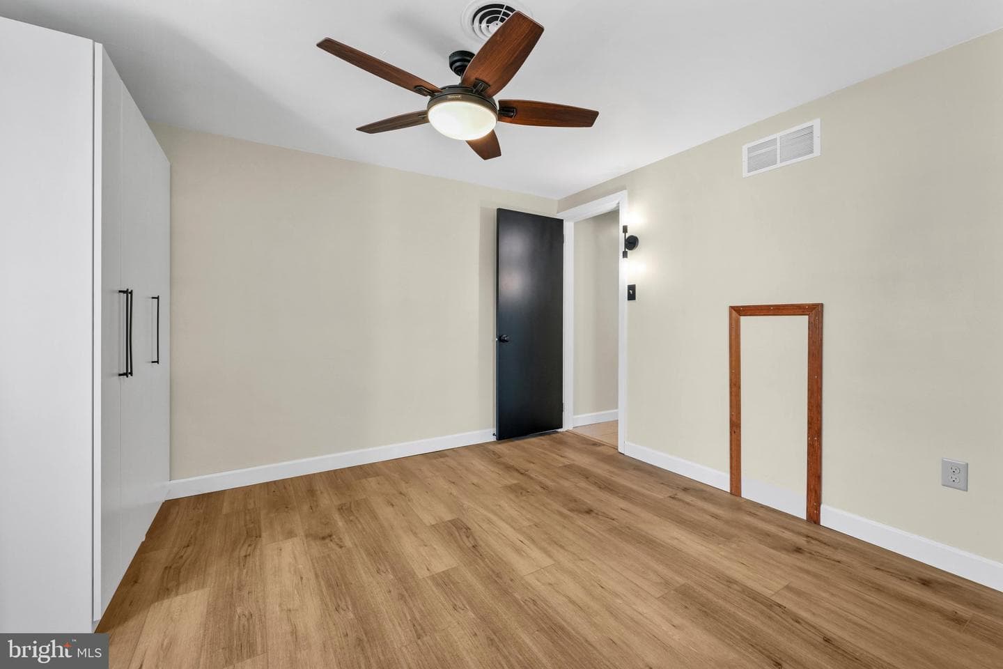 2419 Guilford Street photo 20