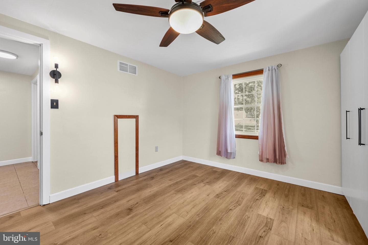 2419 Guilford Street photo 21